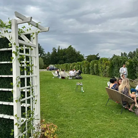 Bed & Breakfast Domaine Athena Pitres